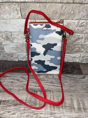 OTG #1 Camo Gray Purse Crossbody Wristlet Twenty Four Seven Handbag Vegan NWOT